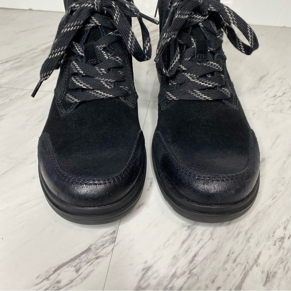 UGG Hapsburg Black Lace Up Ankle Boot 9 - Picture 10 of 15